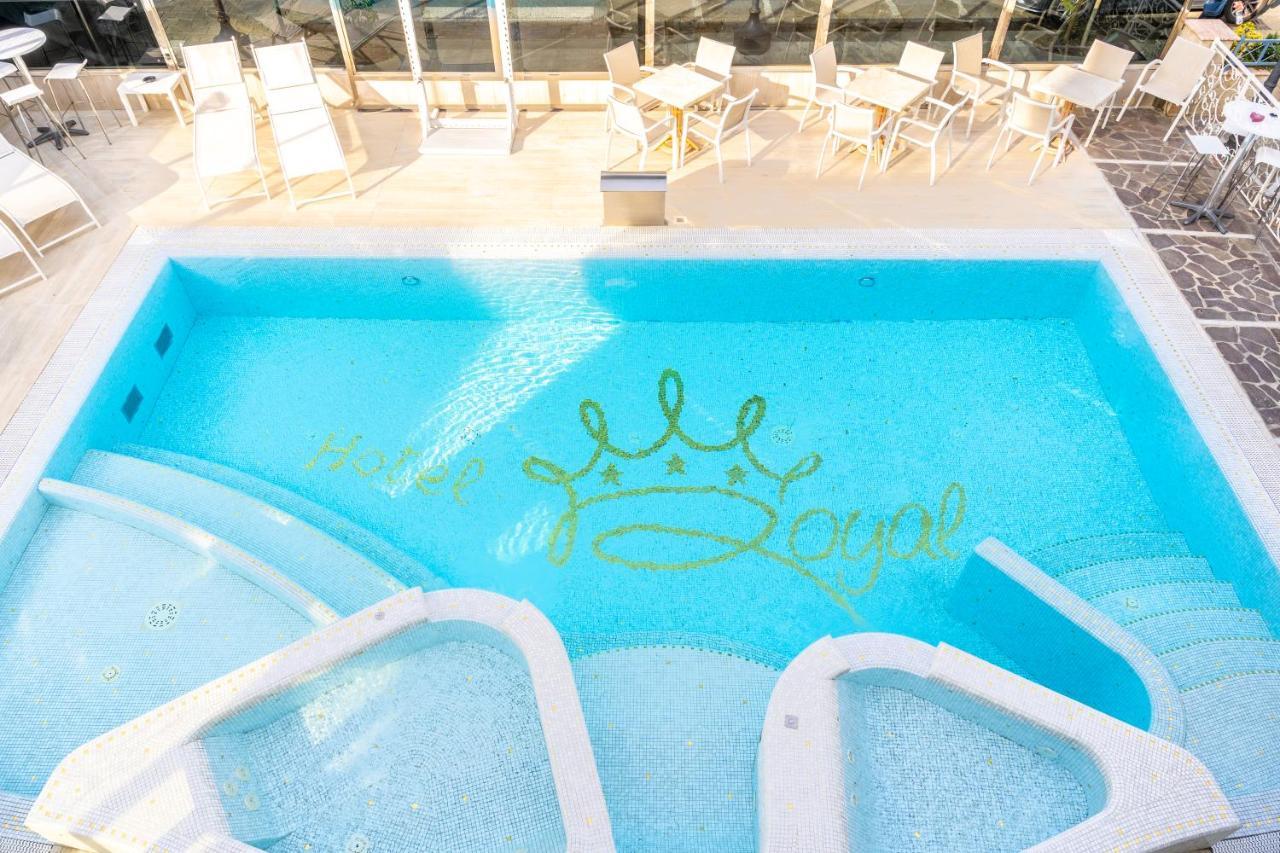Royal Boutique Hotel Riccione Buitenkant foto