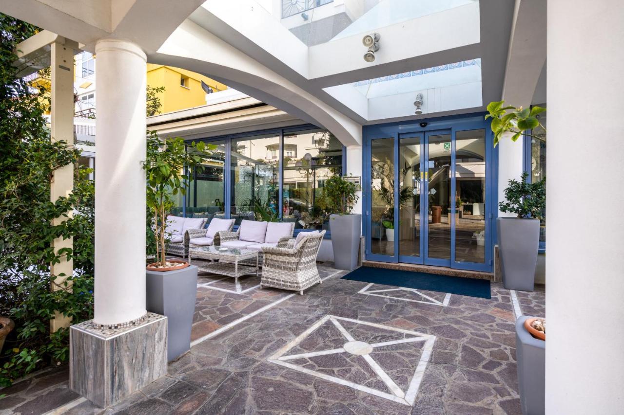 Royal Boutique Hotel Riccione Buitenkant foto