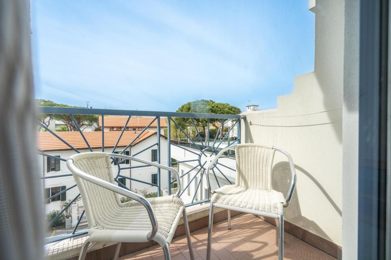 Royal Boutique Hotel Riccione Buitenkant foto