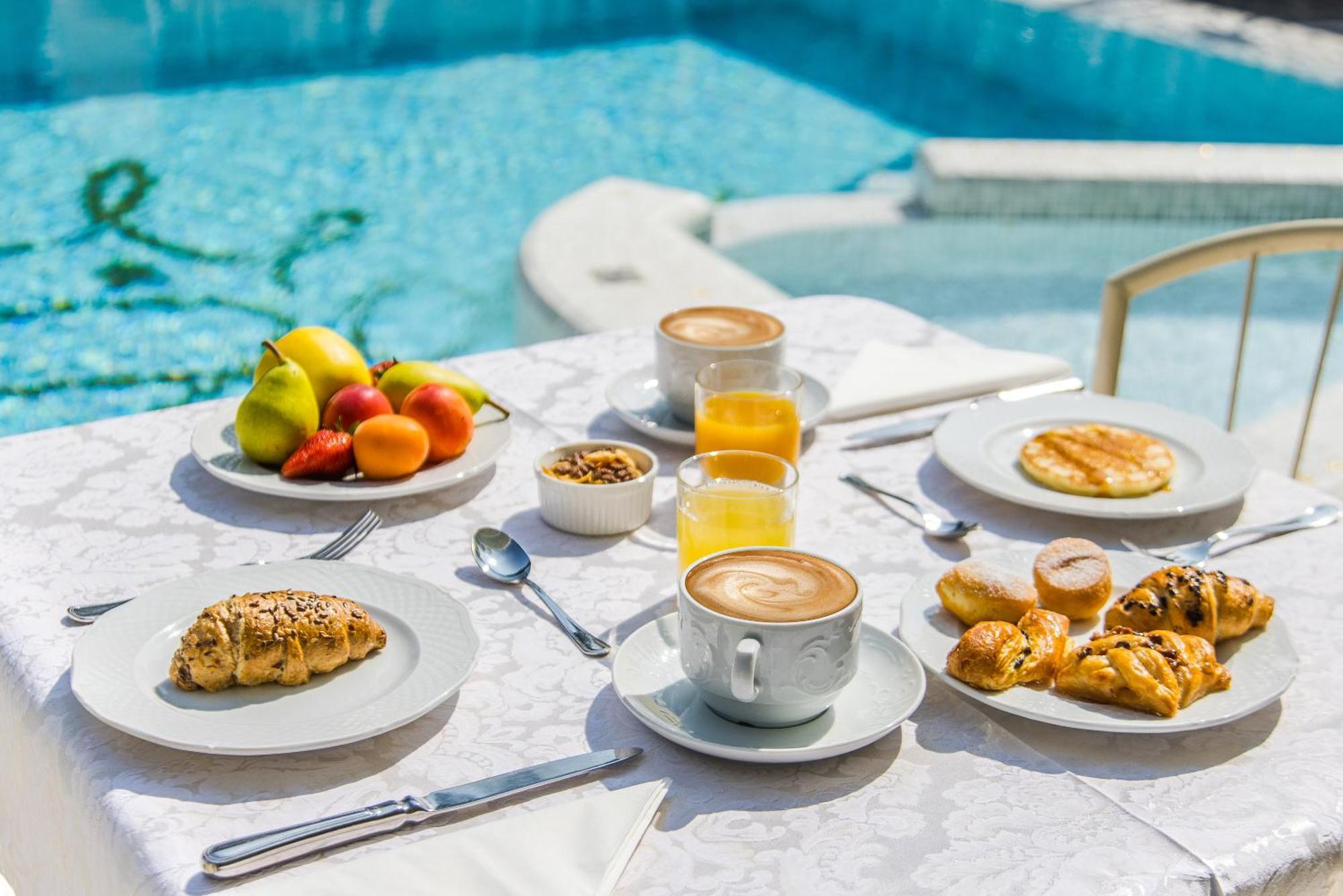 Royal Boutique Hotel Riccione Buitenkant foto
