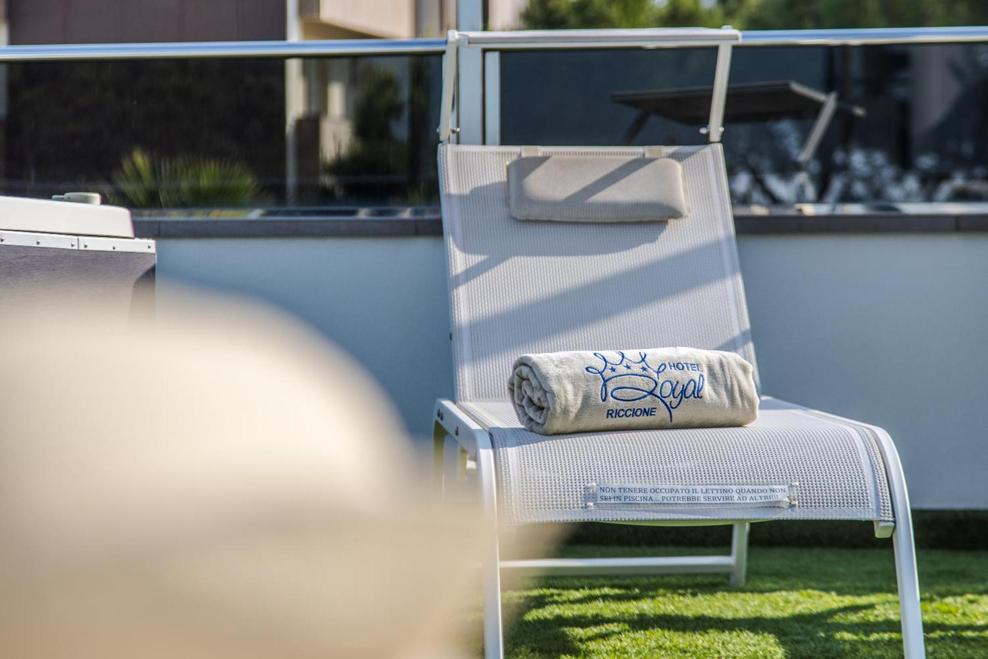 Royal Boutique Hotel Riccione Buitenkant foto