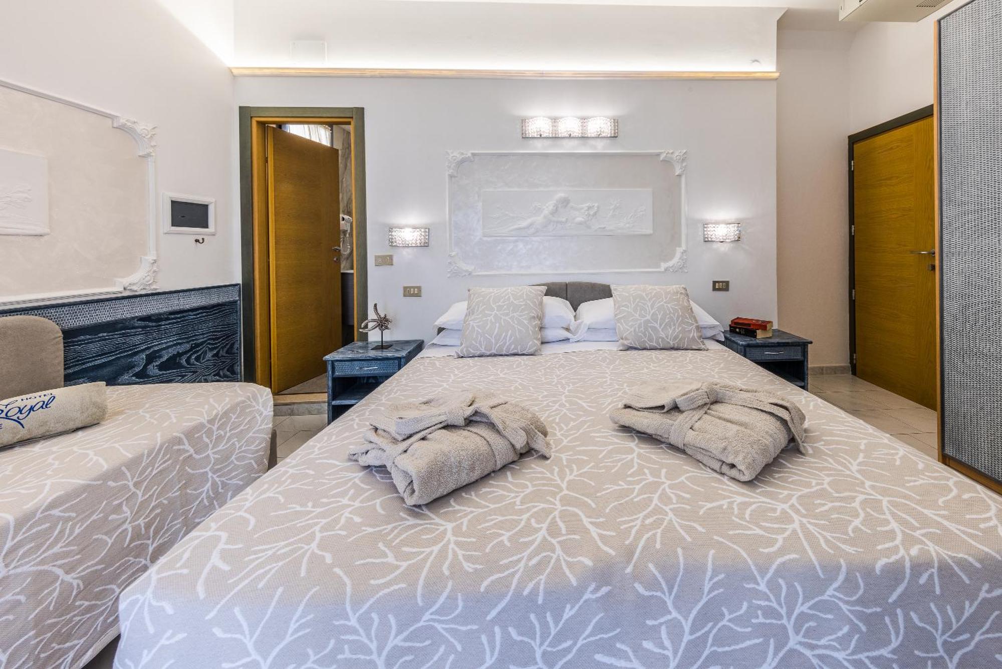 Royal Boutique Hotel Riccione Buitenkant foto