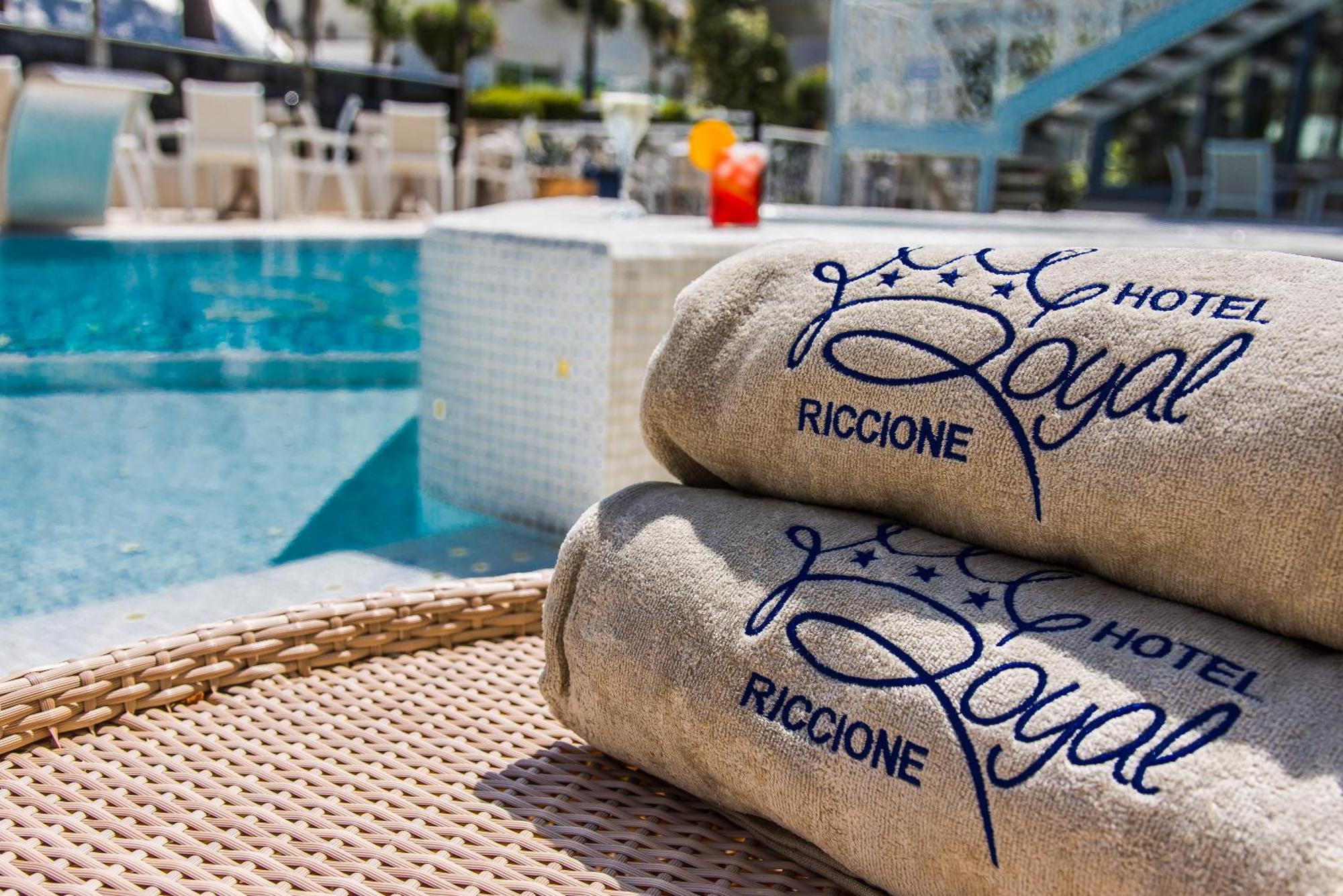 Royal Boutique Hotel Riccione Buitenkant foto