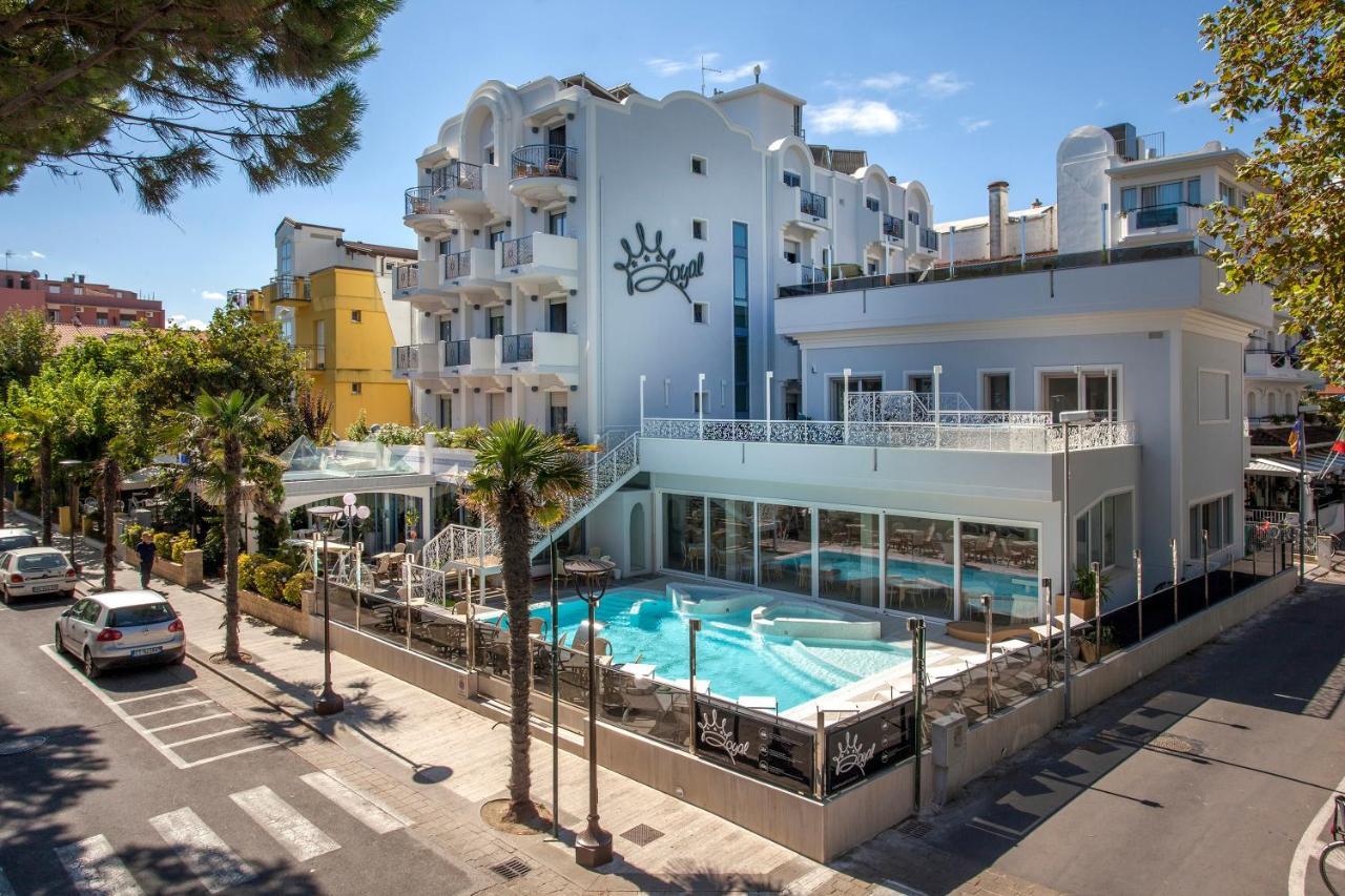 Royal Boutique Hotel Riccione Buitenkant foto