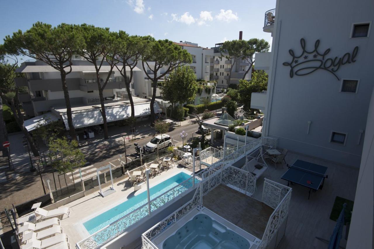 Royal Boutique Hotel Riccione Buitenkant foto